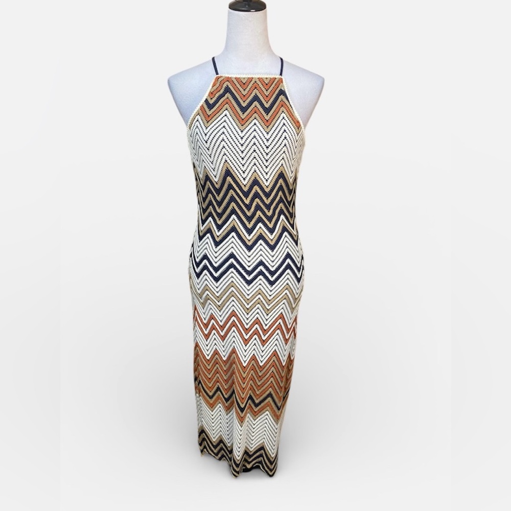 NWOT Chevron Patterned Halter Maxi Dress
